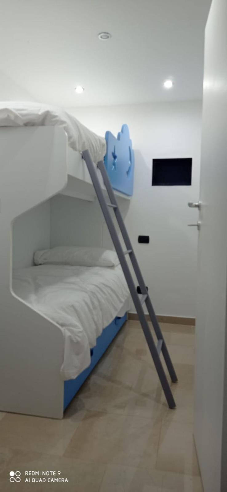 Sea Stone House Apartment Бари Екстериор снимка